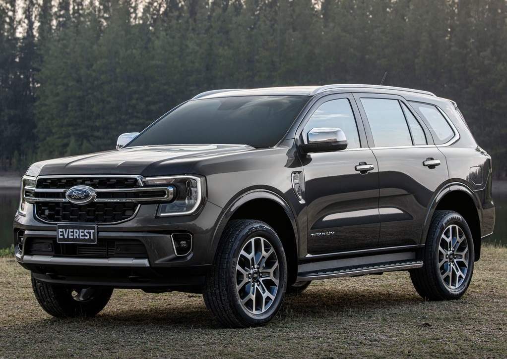 Ford Everest titanium plus lăn bánh tại Đà Lạt Ford Bảo Lộc - Lâm Đồng